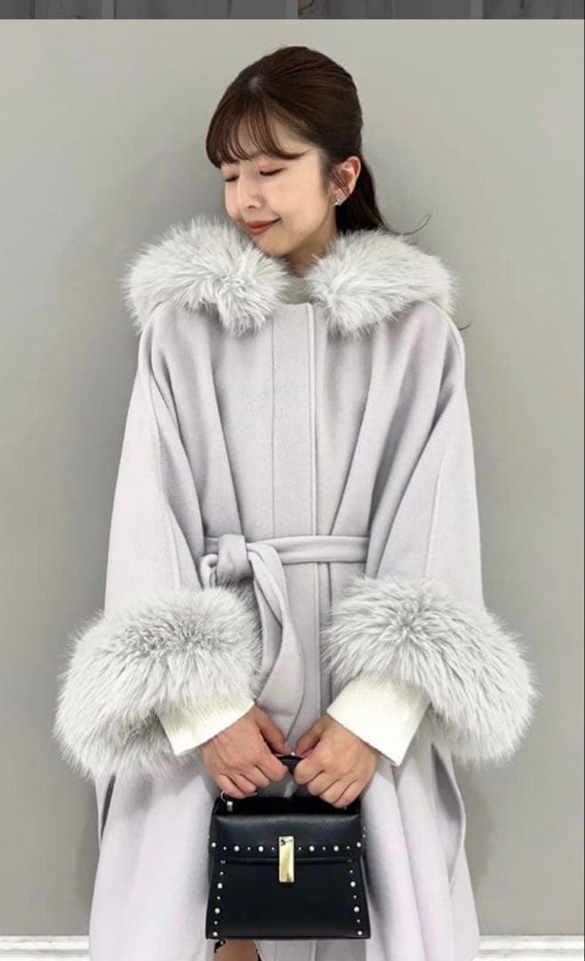 2025AW新品未使用【CELFORD】ファーポンチョコート