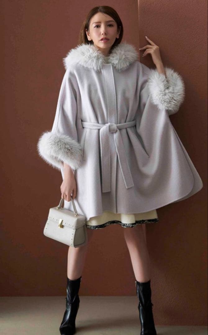 2025AW新品未使用【CELFORD】ファーポンチョコート