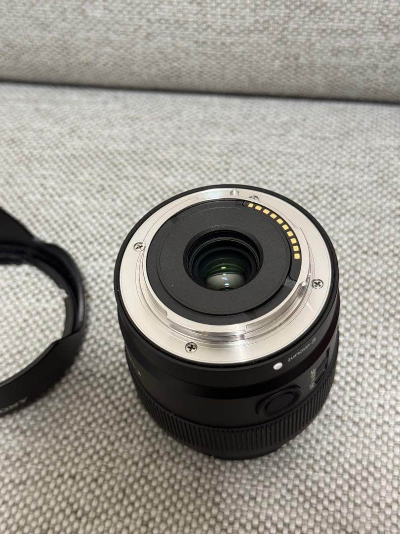 SONY E 11mm F1.8 単焦点レンズ