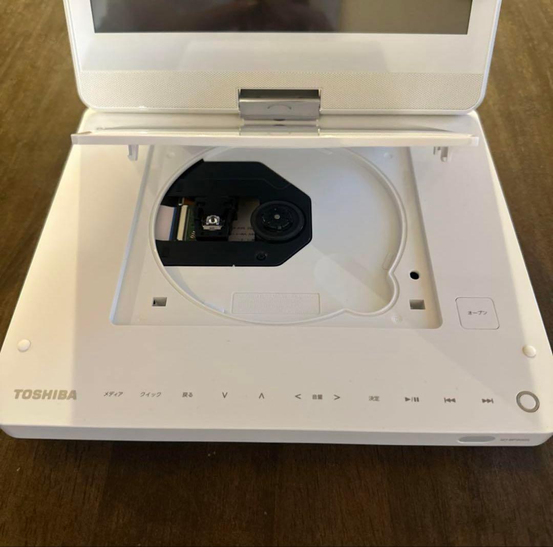 東芝REGZA ポータブルDVD・BD・Blu-rayブルーレイプレーヤー