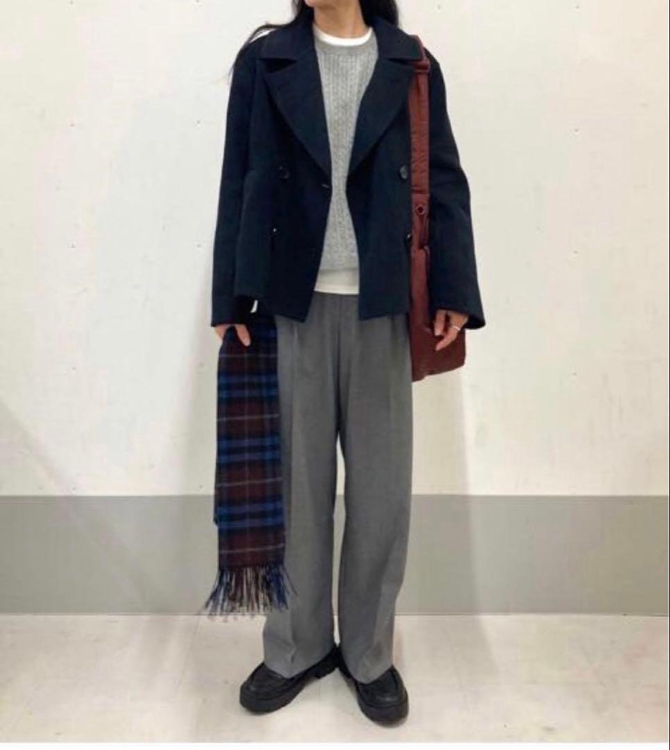 ユニクロ　ダブルフェイスショートコートリラックスフィット　M