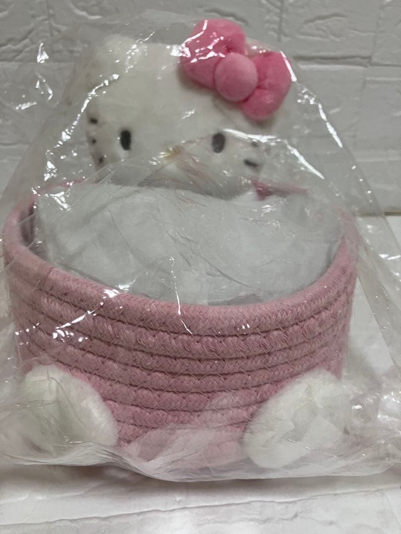激レア❣️ハローキティ　マスコット付きロープバスケット　Mサイズ　収納ボックス