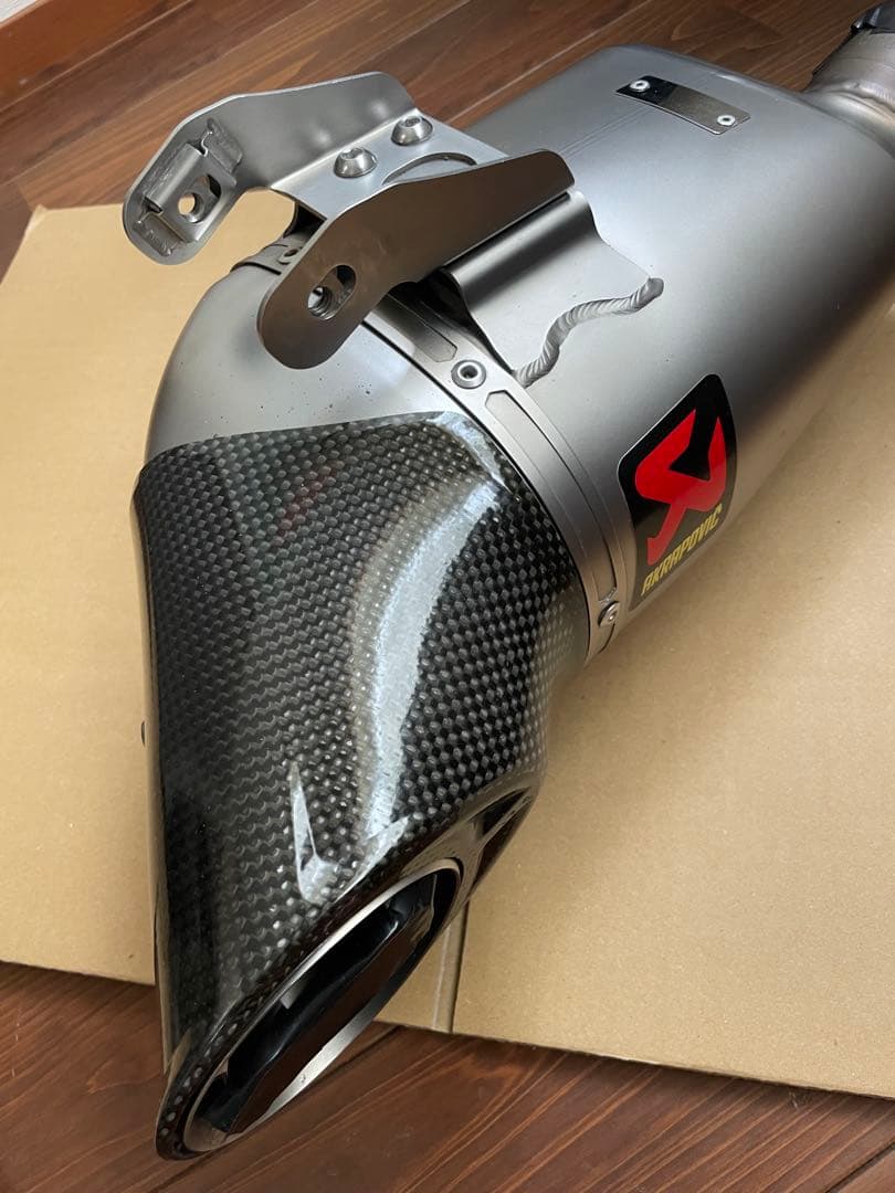 アクラポビッチ　MT-07 RM33J JMCA認証　マフラー　レーシングライン