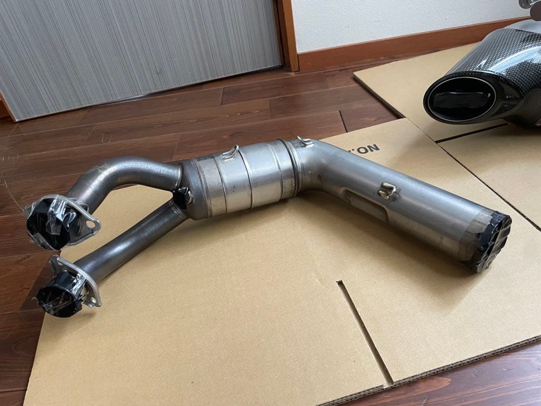 アクラポビッチ　MT-07 RM33J JMCA認証　マフラー　レーシングライン