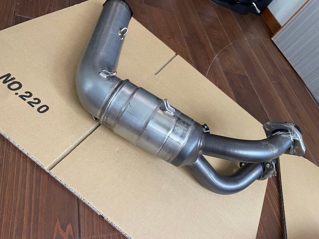 アクラポビッチ　MT-07 RM33J JMCA認証　マフラー　レーシングライン