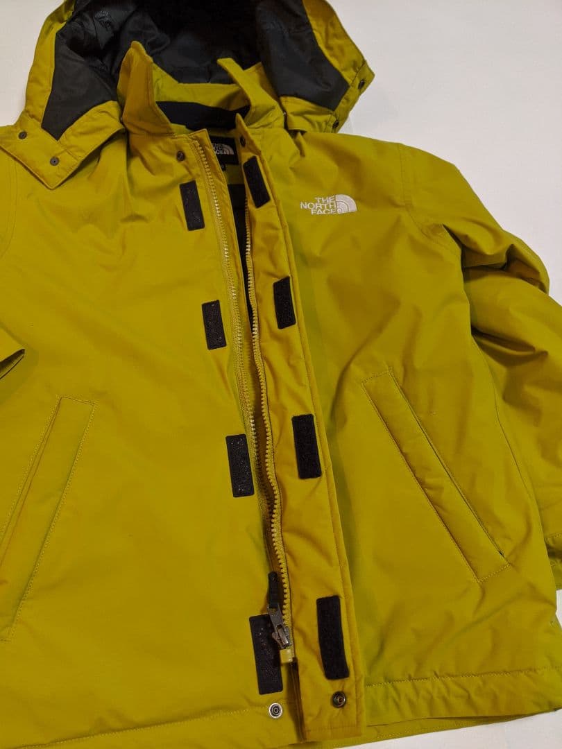 ノースフェイス　キッズ　スノーウェア