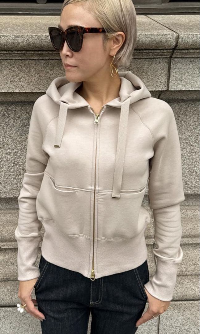 新品JENNE☆日本製美ラインパーカー モカL☆ジェンヌ