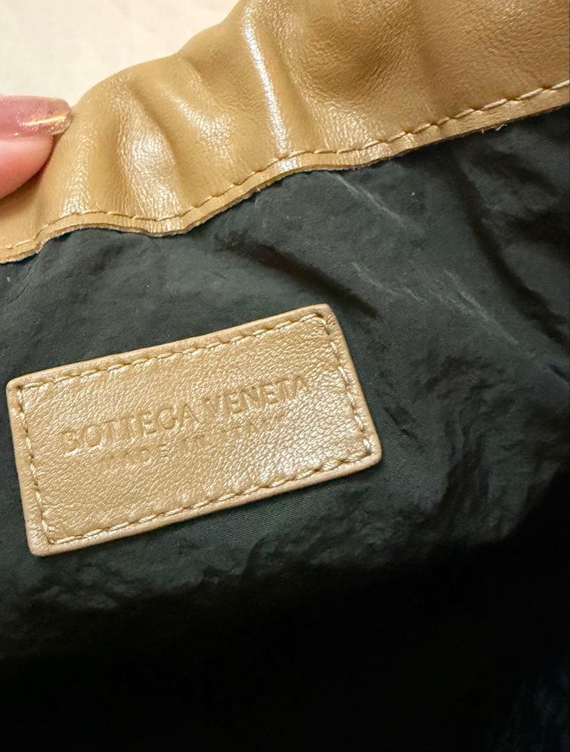 BOTTEGA VENETA ダストバッグ　ミディアム