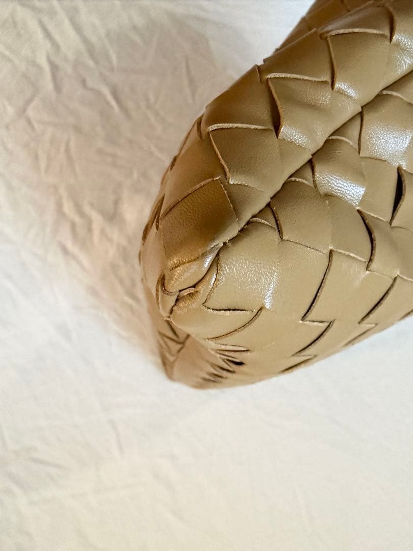 BOTTEGA VENETA ダストバッグ　ミディアム