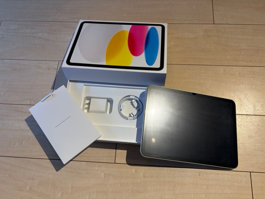 【送料込】iPad (第10世代) Wi-Fi 64GB