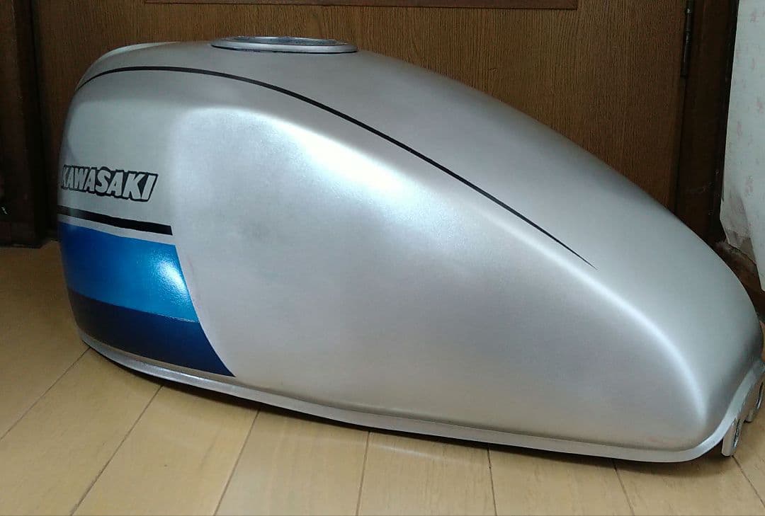 R*様 カワサキ ゼファー 400 燃料タンク