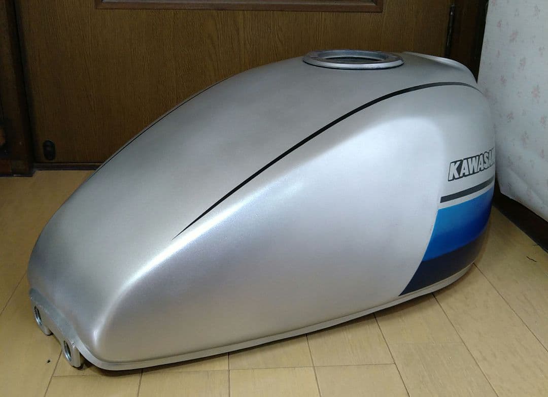 R*様 カワサキ ゼファー 400 燃料タンク