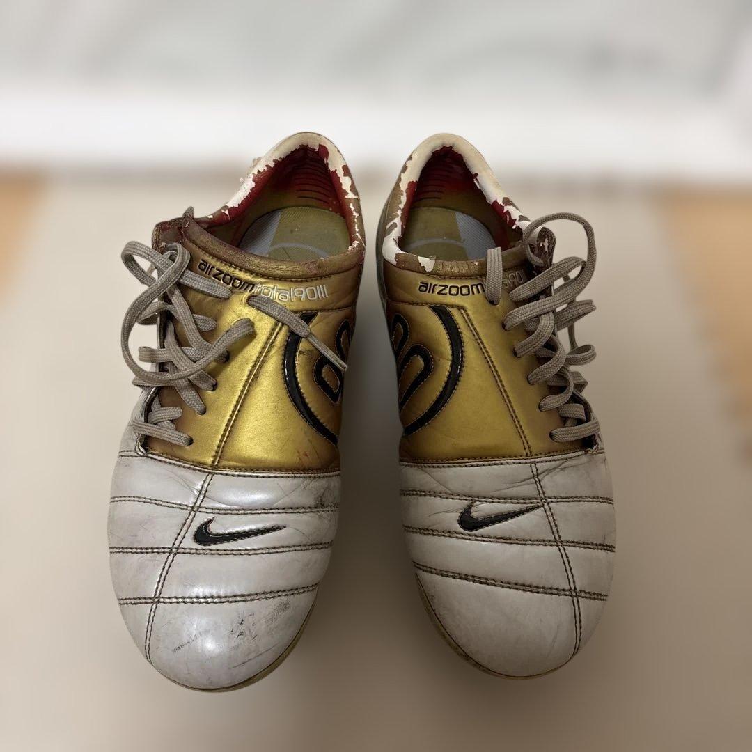 Nike トータル90 当時モデル 取替式　スパイク ホワイト/ゴールド
