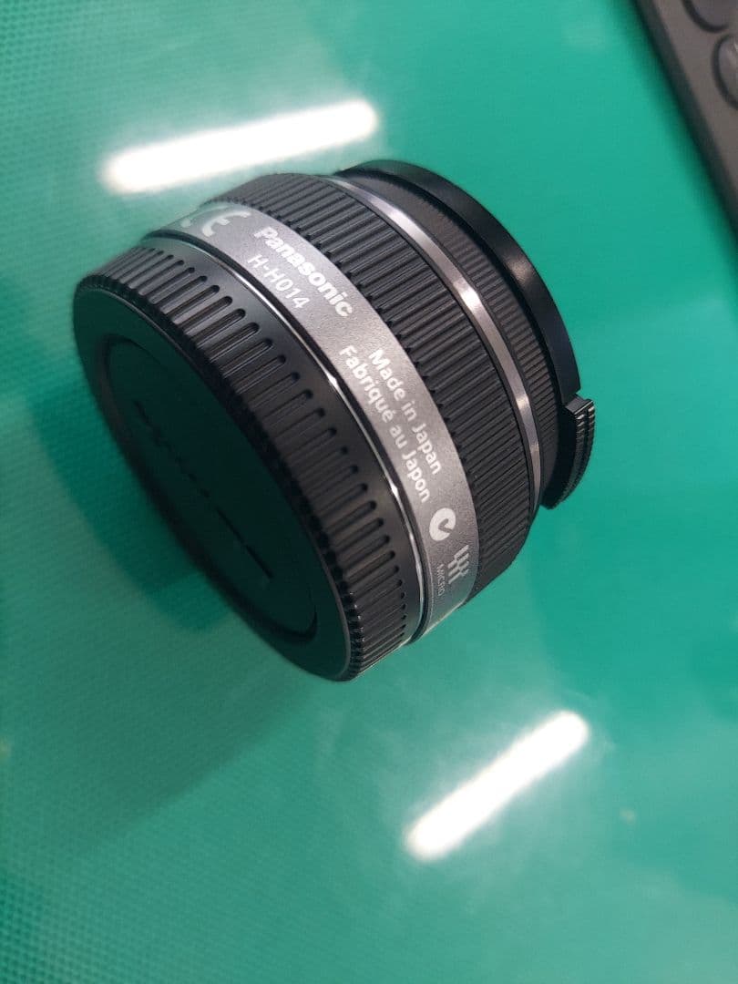 LUMIX 14mm F2.5 単焦点レンズ