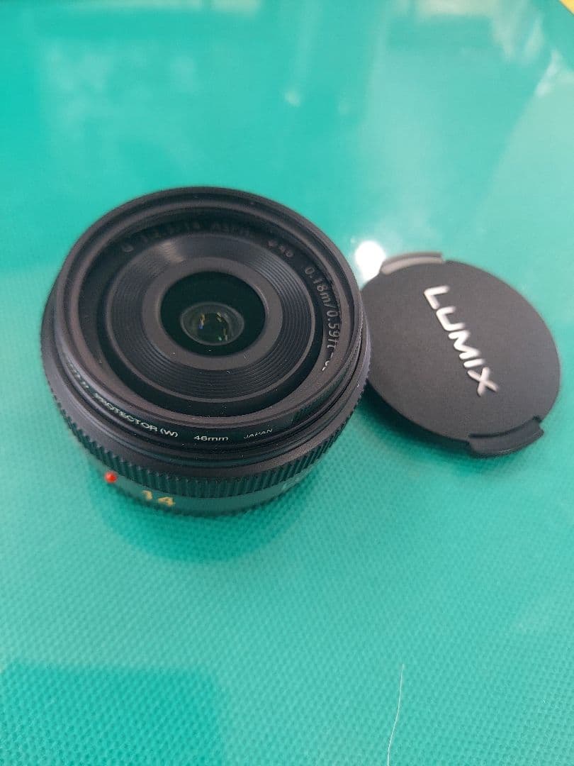LUMIX 14mm F2.5 単焦点レンズ