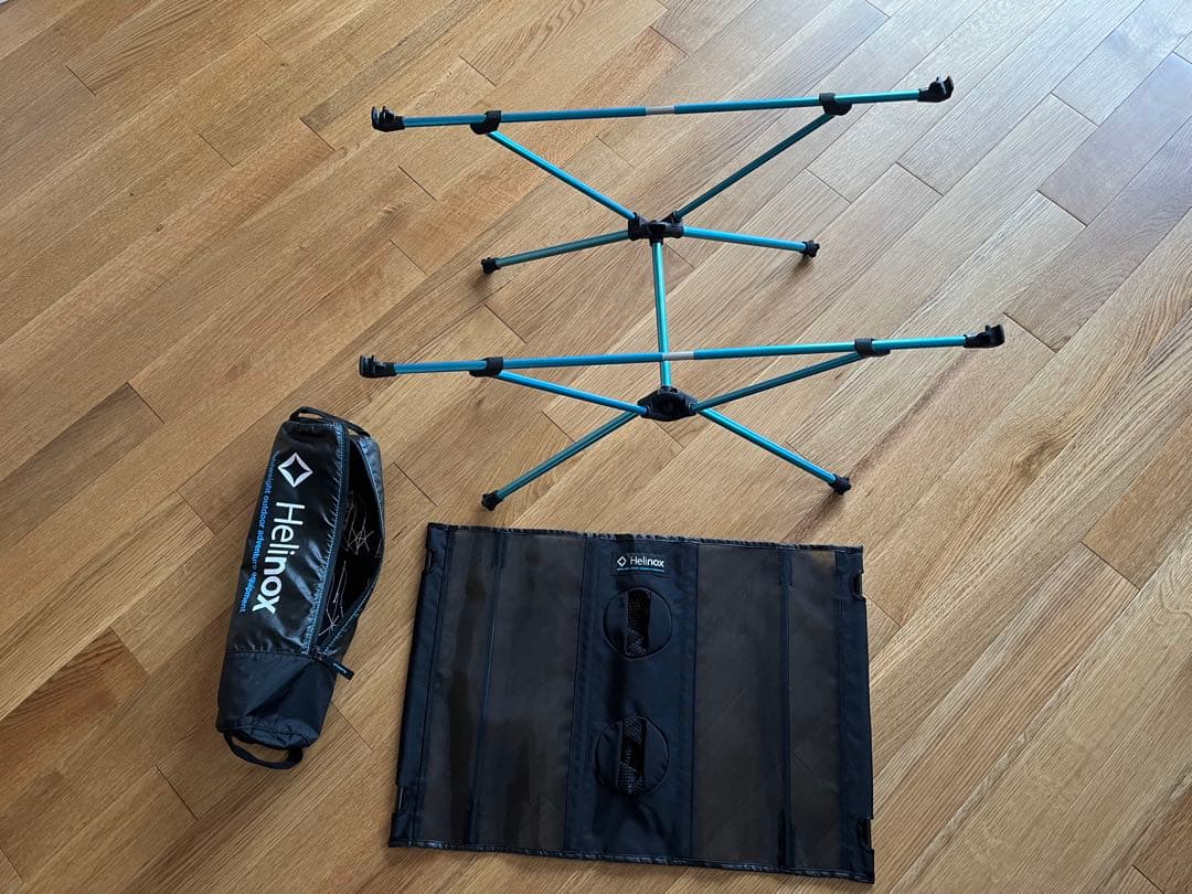 Helinox アウトドアテーブル 軽量