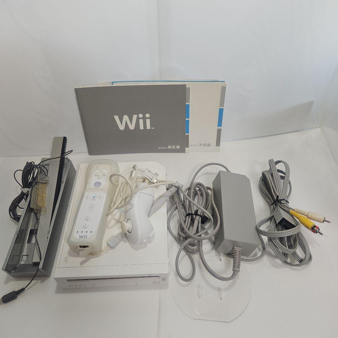 【中古品　動作確認済】Nintendo Wii RVL-001-WD　ホワイト
