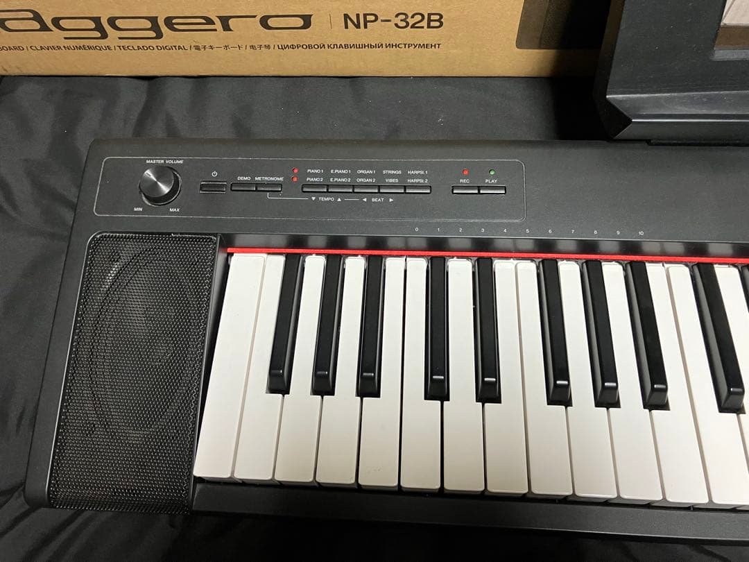76鍵 ピアジェーロ NP-32B （ペダル付き）