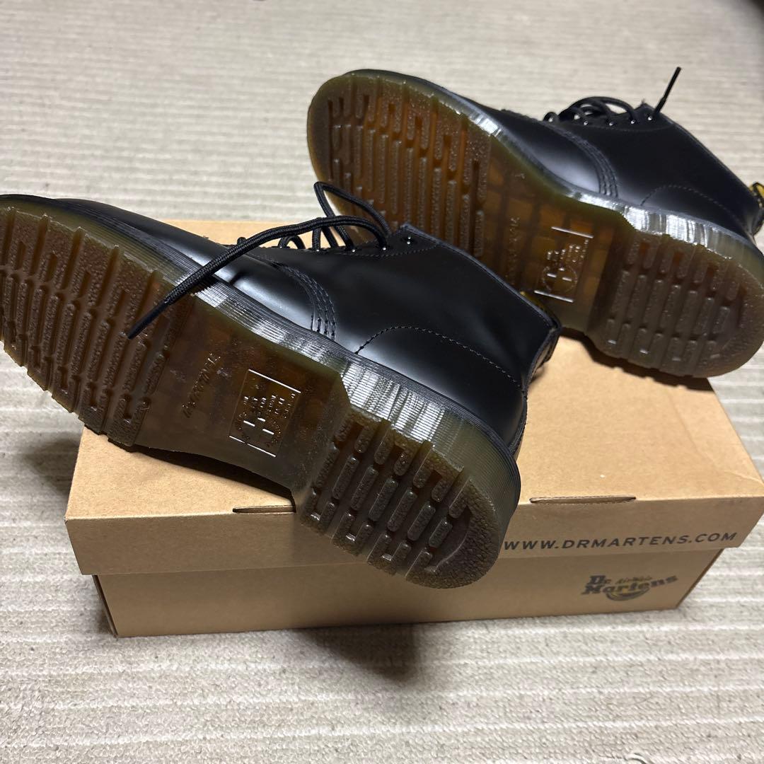 【美品】Dr. Martens ブラック レースアップブーツ