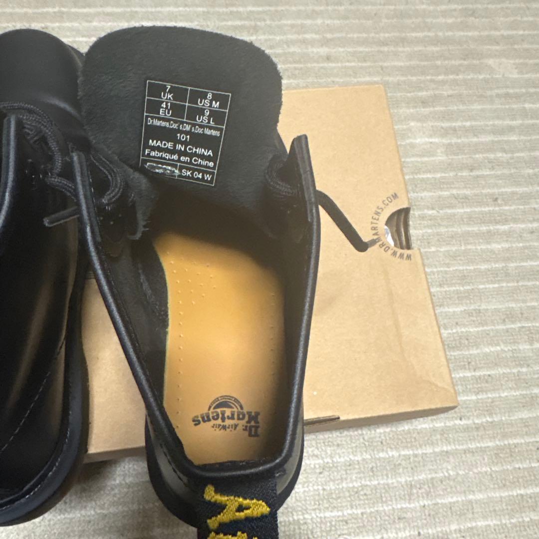 【美品】Dr. Martens ブラック レースアップブーツ
