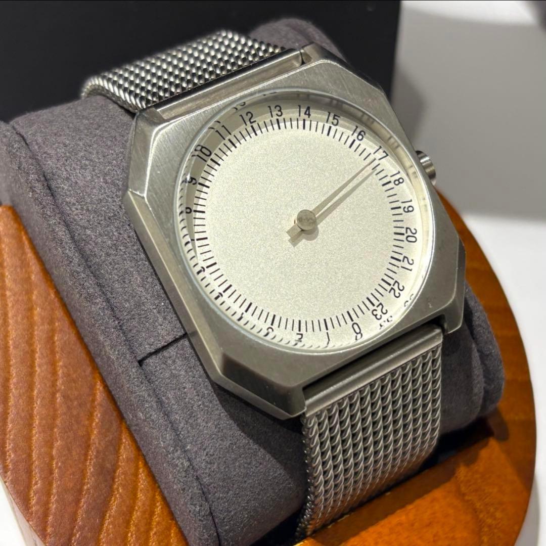 Slow Jo 01 スイス製 オールシルバー 腕時計 レア 美 品 箱付き