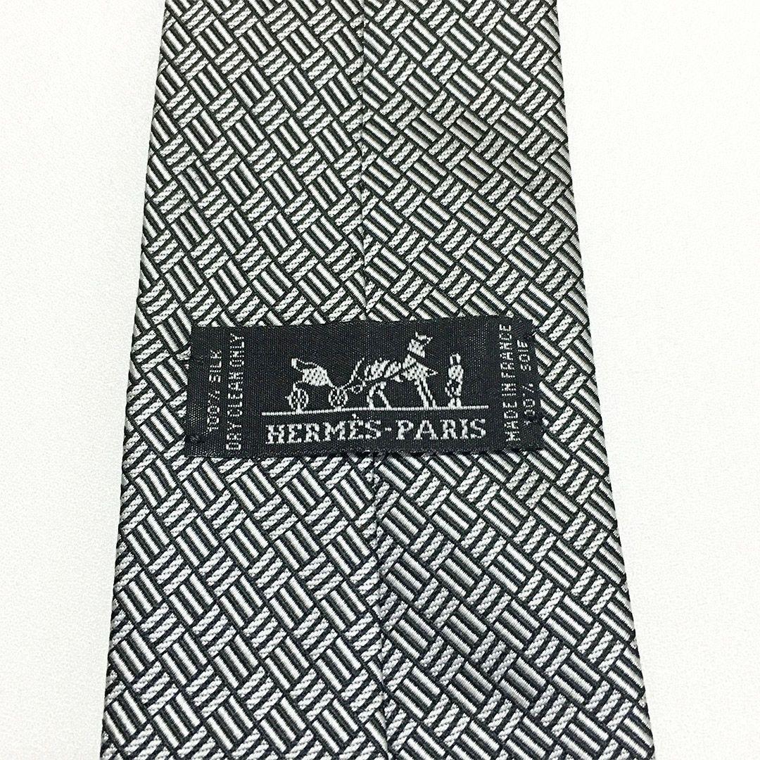 未使用級 エルメス HERMES ネクタイ シルク100% シルバー H柄