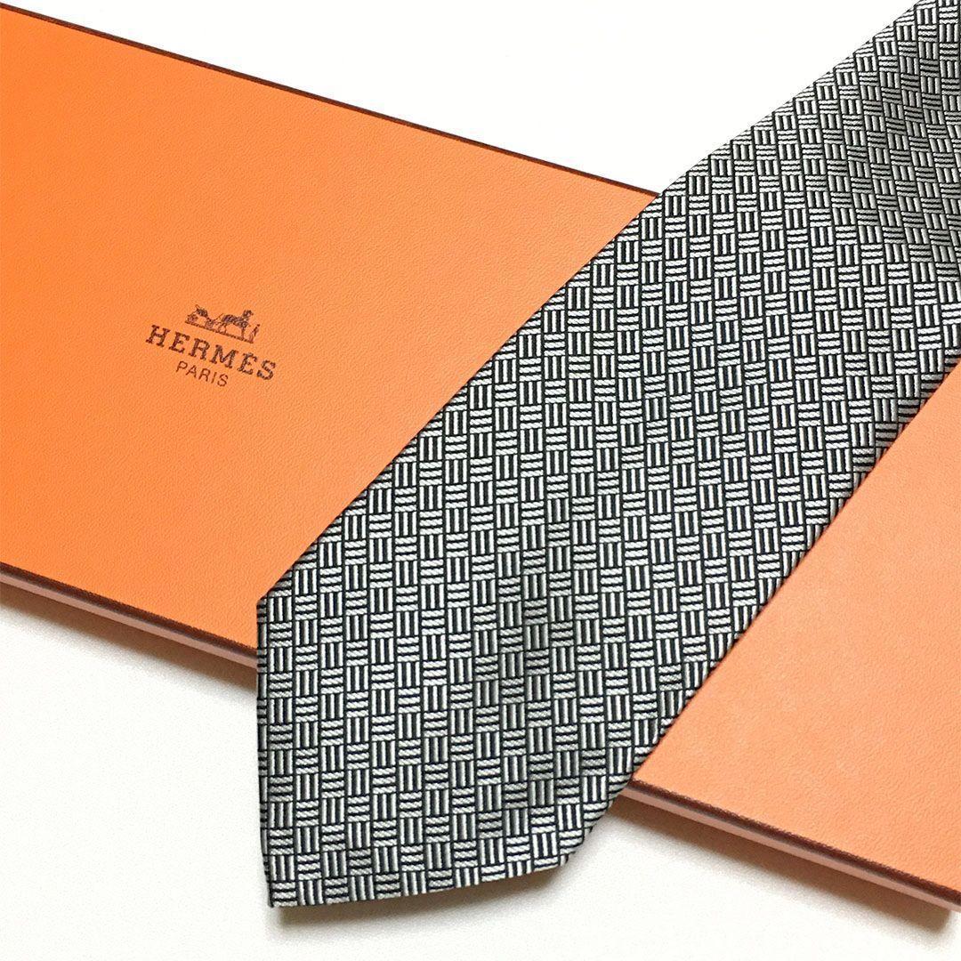 未使用級 エルメス HERMES ネクタイ シルク100% シルバー H柄