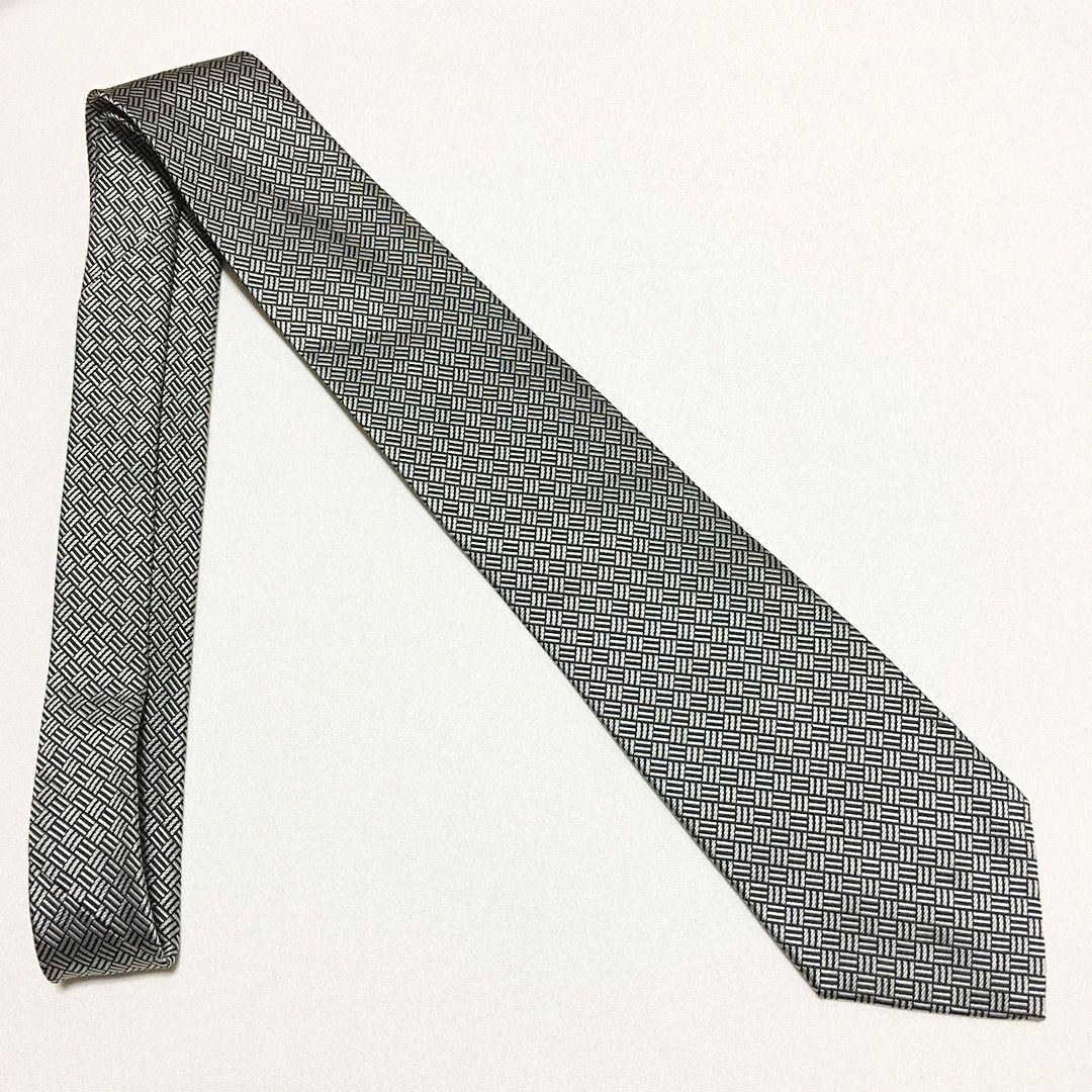 未使用級 エルメス HERMES ネクタイ シルク100% シルバー H柄