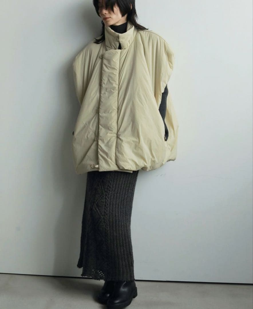 アンヌーク*Volume Over Vest*新品38サイズ