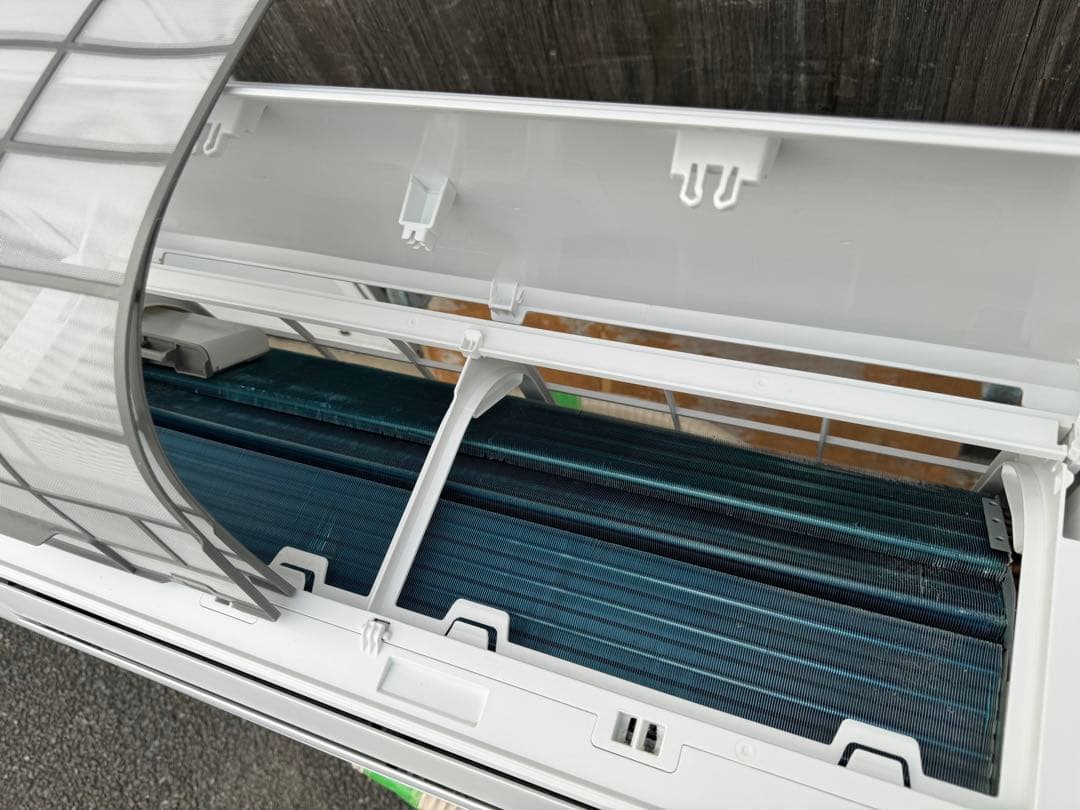 室外機も込 ハイセンス 6畳用 Wi-Fi/換気 エアコン クーラー2022年製