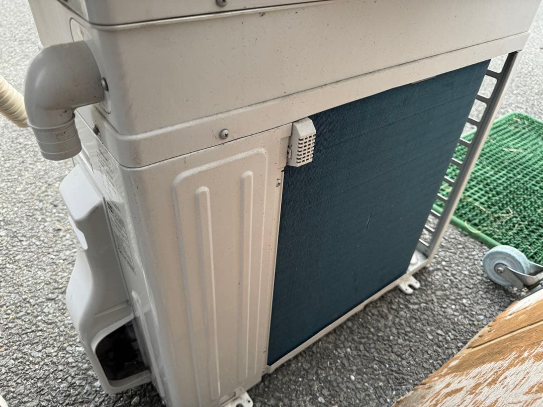 室外機も込 ハイセンス 6畳用 Wi-Fi/換気 エアコン クーラー2022年製