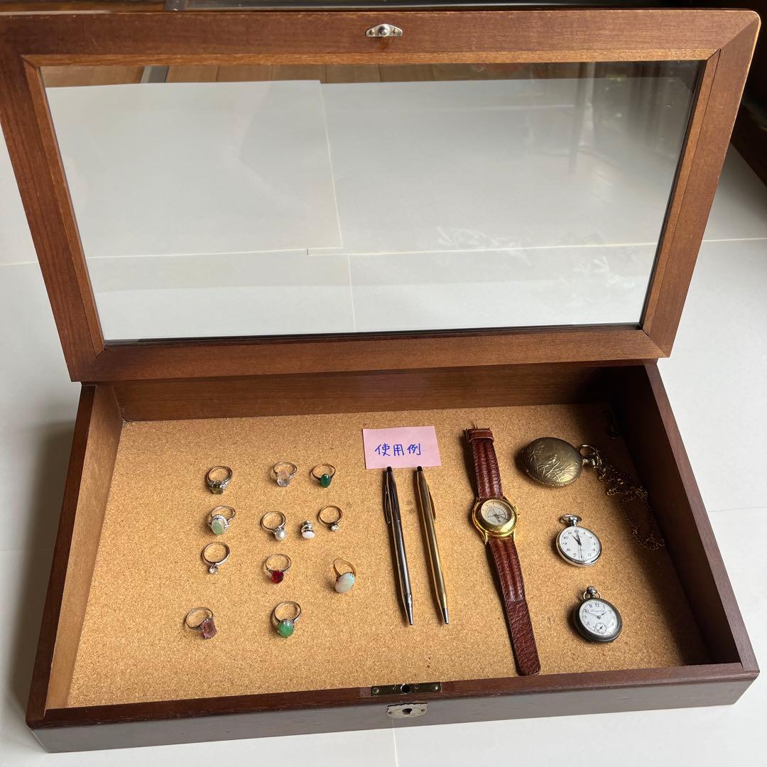 ショーケース　ガラスケース　木製コレクションケース鍵付き