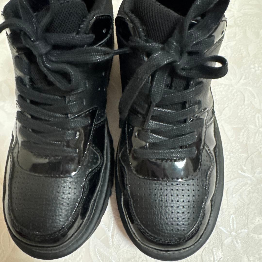 《限定値下げ》UGG ブラック スニーカー