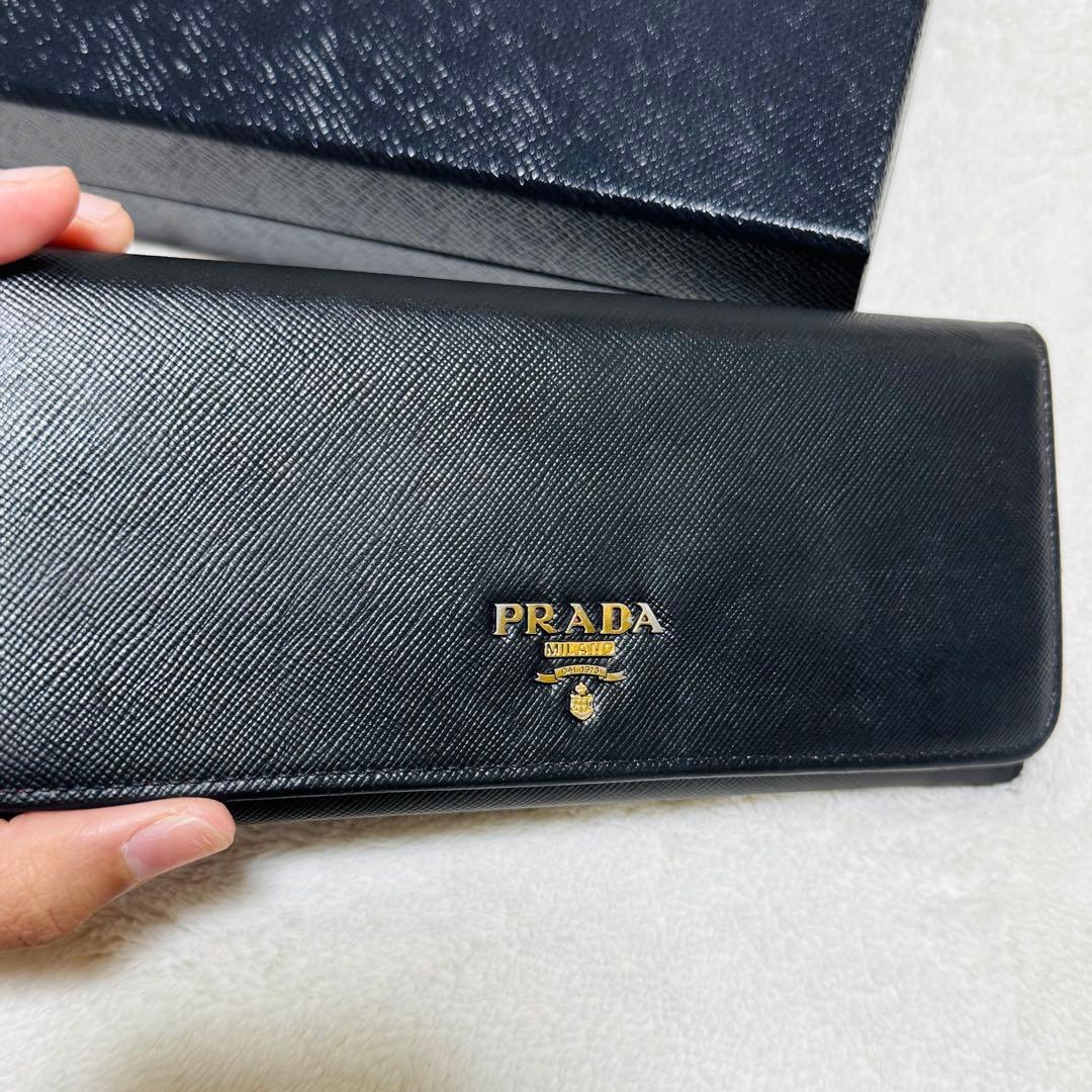 Prada プラダ　長財布　サフィアーノ　ゴールドロゴ
