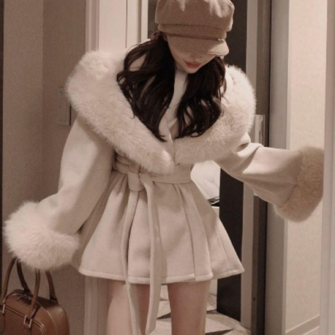 Darich ウエストベルトプリンセスラインコート　BEG タグ付き