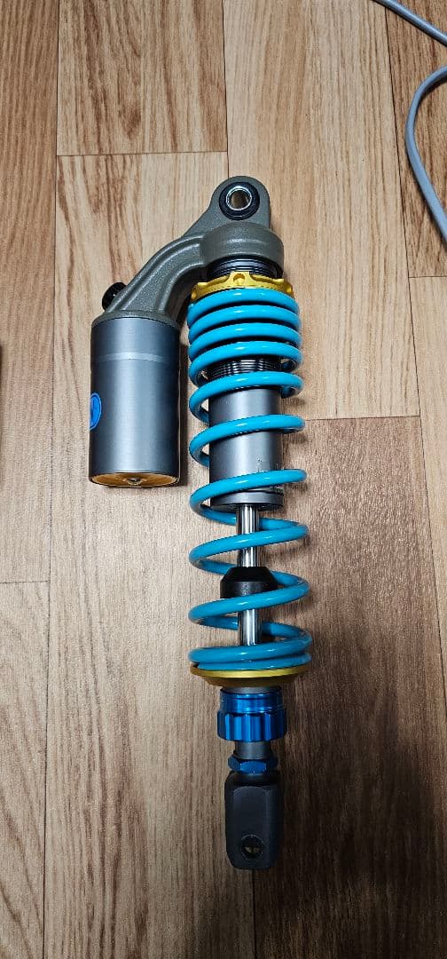 シグナス リアサスペンション 340mm 新古品