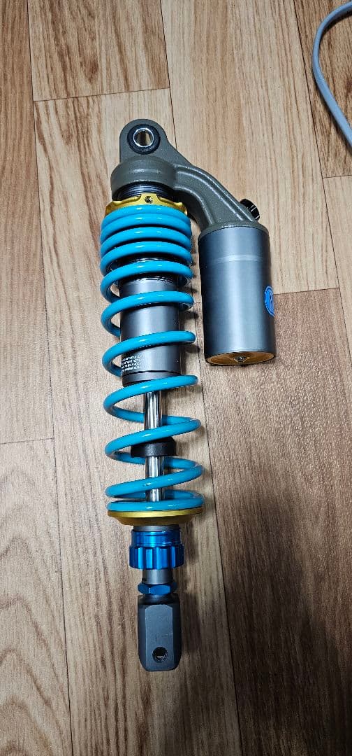 シグナス リアサスペンション 340mm 新古品