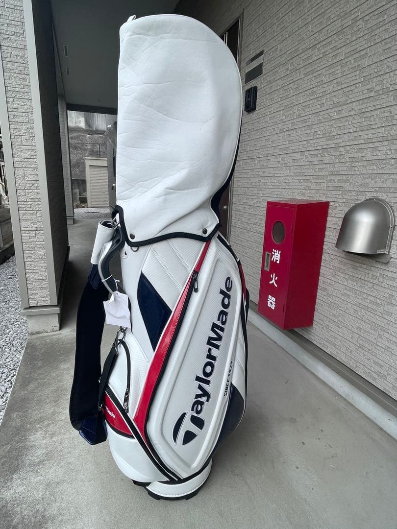 TaylorMade キャディバッグ ホワイト/レッド/ネイビー使用期間10ヶ月