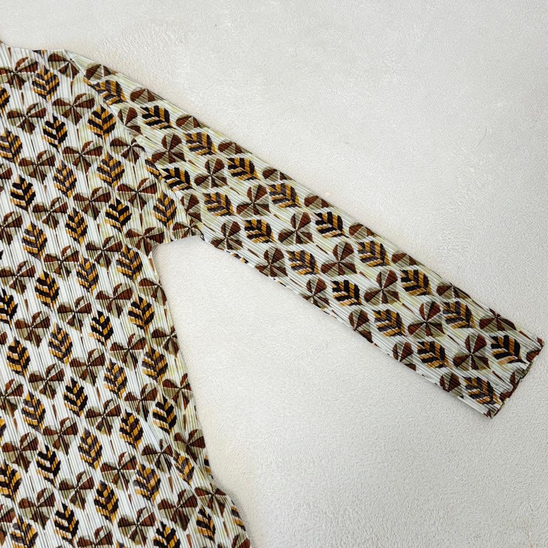 極美品✨PLEATS PLEASE プリーツ　長袖　トップス　クローバー　総柄