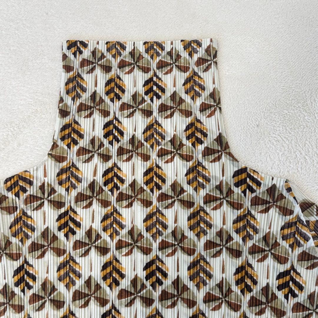 極美品✨PLEATS PLEASE プリーツ　長袖　トップス　クローバー　総柄