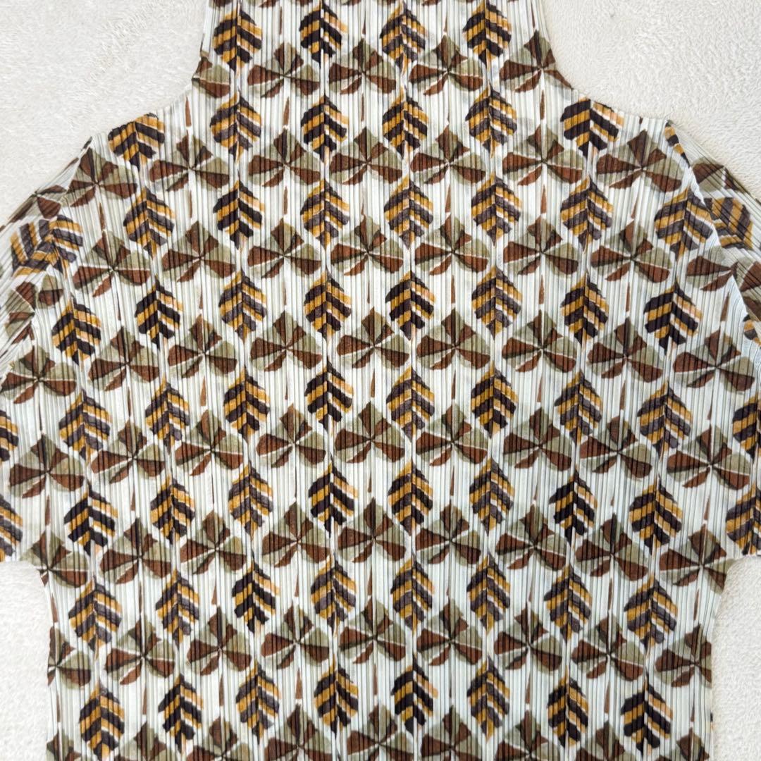 極美品✨PLEATS PLEASE プリーツ　長袖　トップス　クローバー　総柄