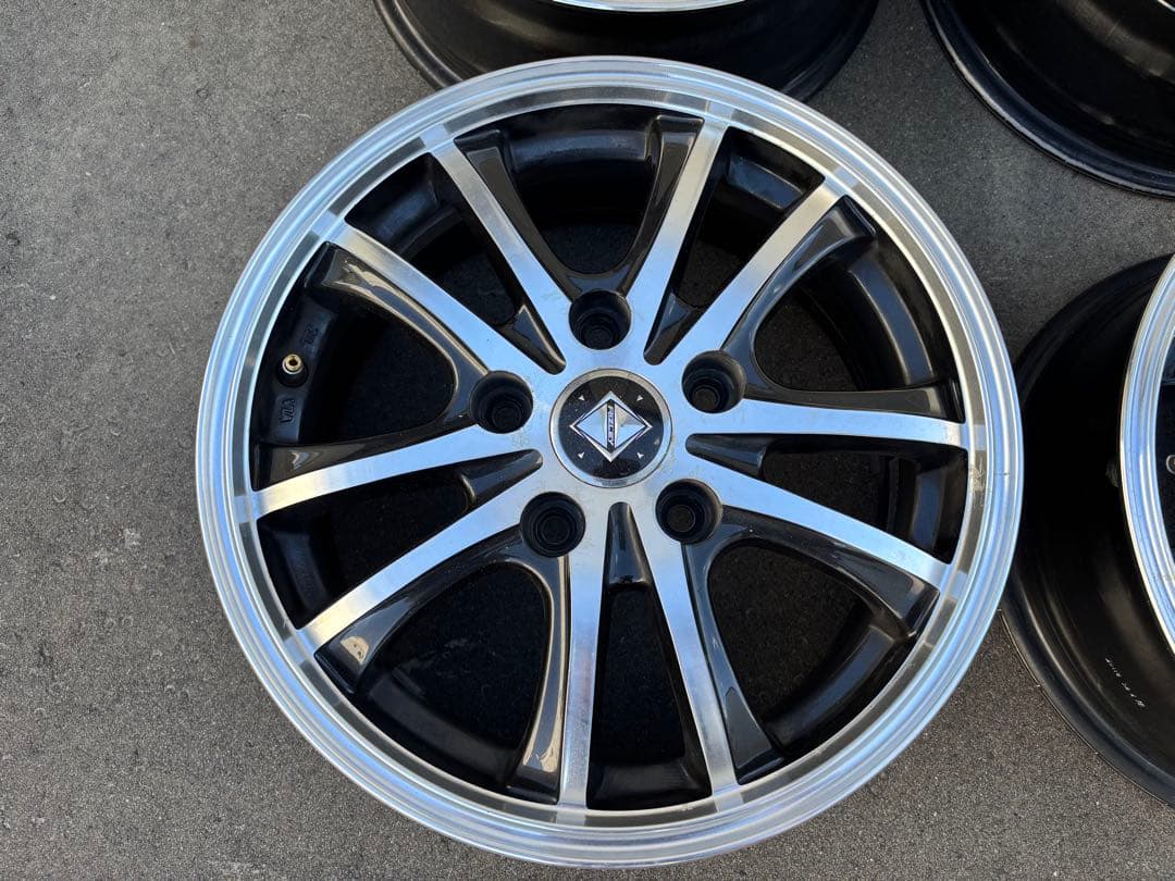 15インチ ブラック/シルバー ホイール 4本セット　6J 114.3