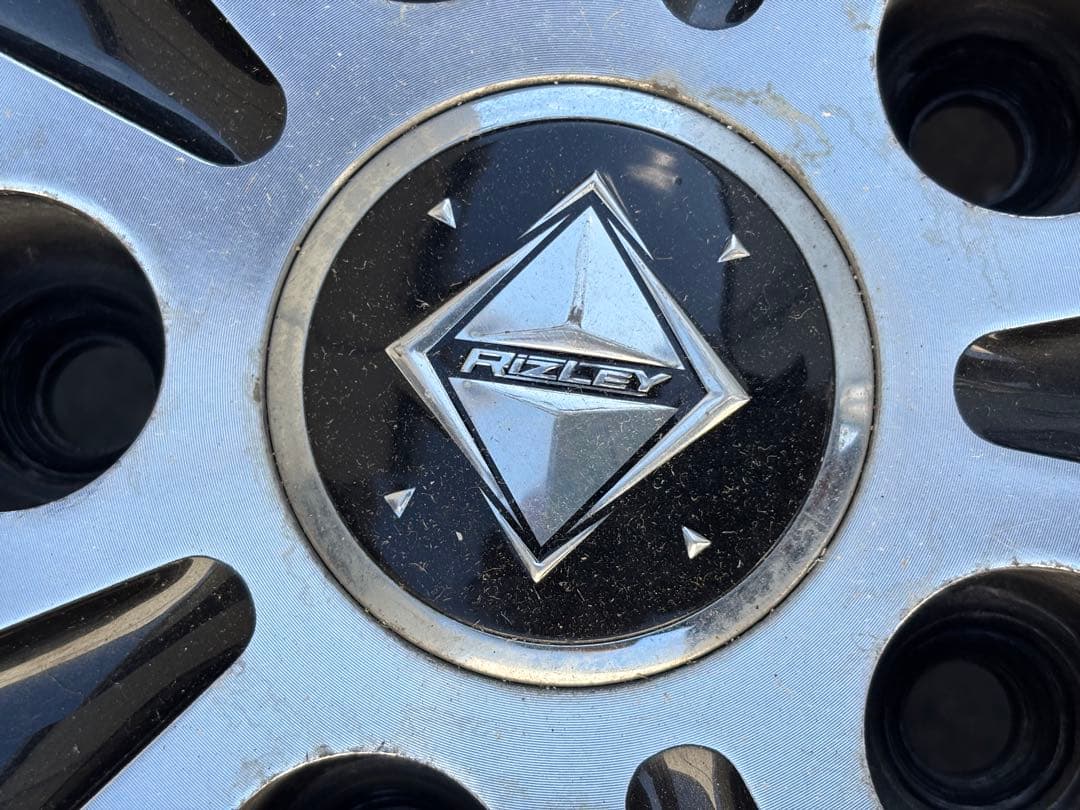 15インチ ブラック/シルバー ホイール 4本セット　6J 114.3