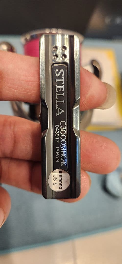 シマノ　22ステラ C3000MHG(美品)