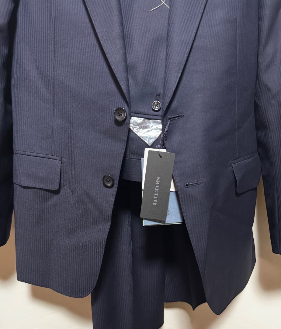 ヒルトン プレミアムスタイリッシュスーツ A25V4458 A5 新品 秋冬