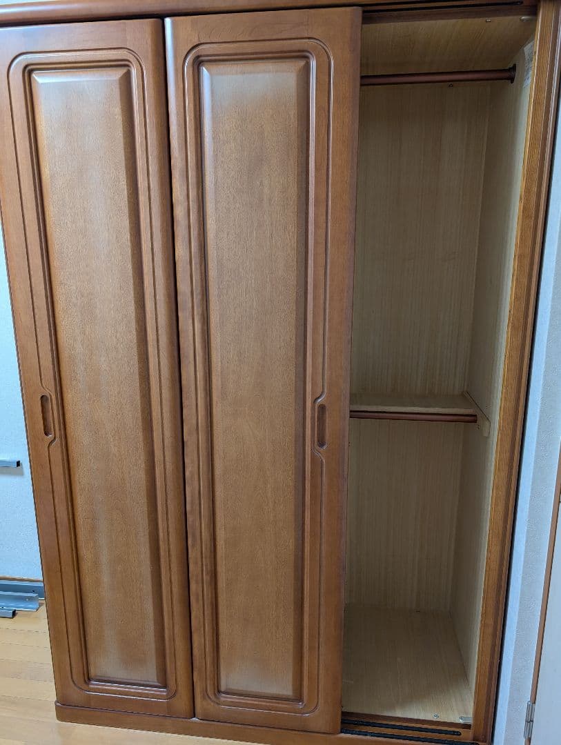 5月処分予定 送料のみ 木製タンス 3ドア 引き戸 大きな鏡付き