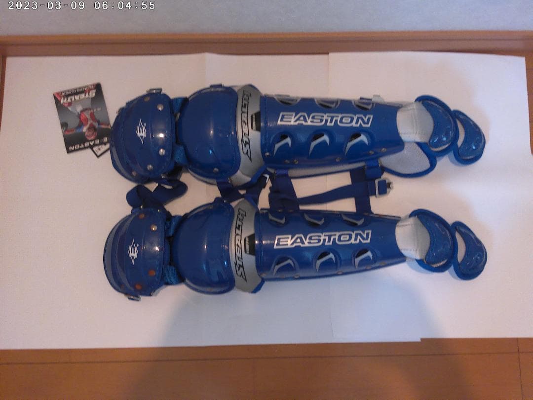 EASTON キャッチャー用のレガース　プロテクター　マスク