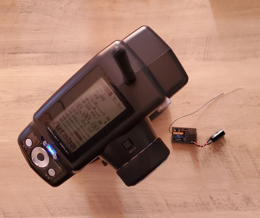 バ*読様 【中古良品】Futaba T4PL &双葉互換CORONA受信機セット