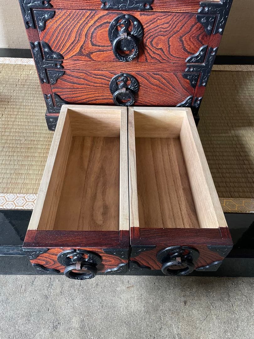 時代和箪笥 民藝・家具 ビンテージ　 時代箪笥 チェスト 金具装　昭和レトロ
