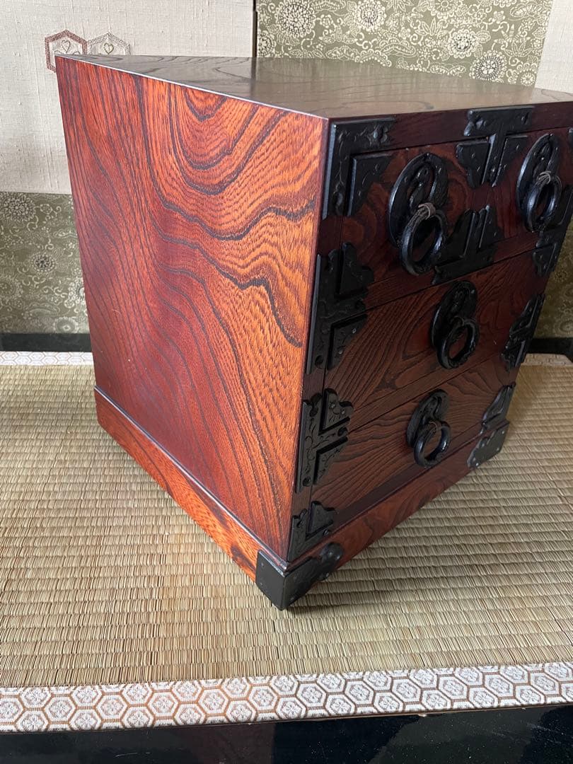 時代和箪笥 民藝・家具 ビンテージ　 時代箪笥 チェスト 金具装　昭和レトロ